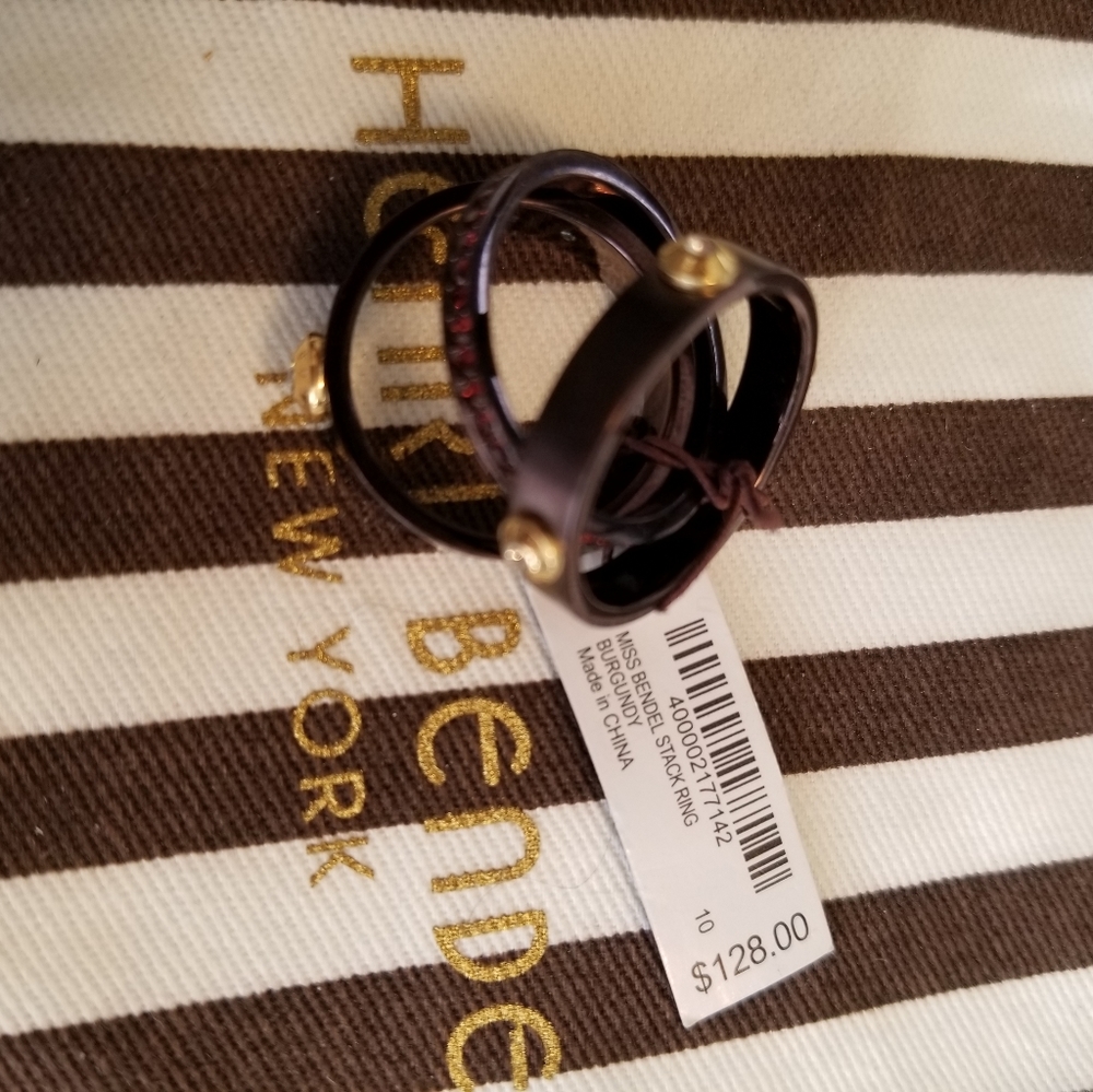 Henri Bendel Ring.